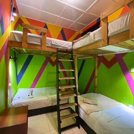 Lienzo Hostel And Mural Art Museum Popayan Bagian luar foto