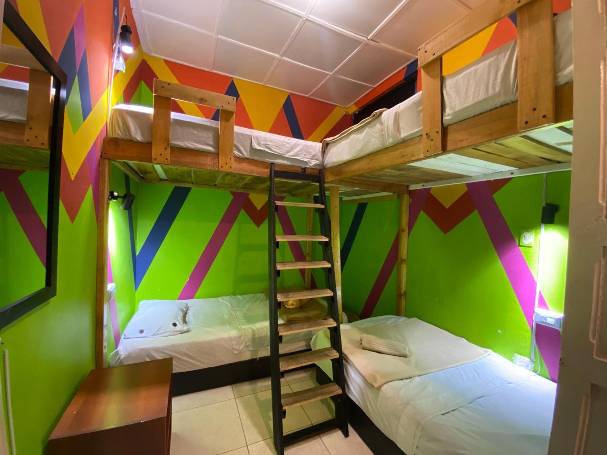 Lienzo Hostel And Mural Art Museum Popayan Bagian luar foto